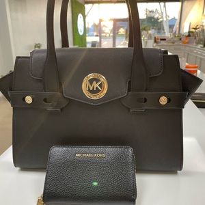 Michael Kors Matching Bag and wallet